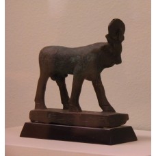 Egyptian deity Apis, disc in between the horns